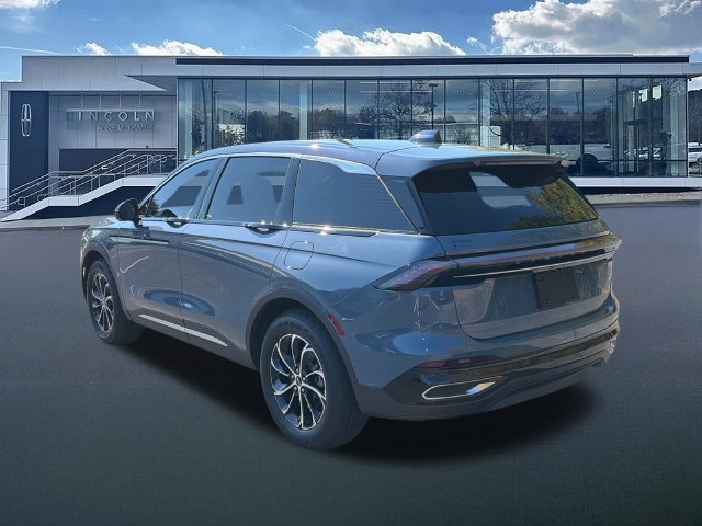 Used 2026 Lincoln Nautilus Premier w/ Equipment Group 102A AWD/4WD image 6