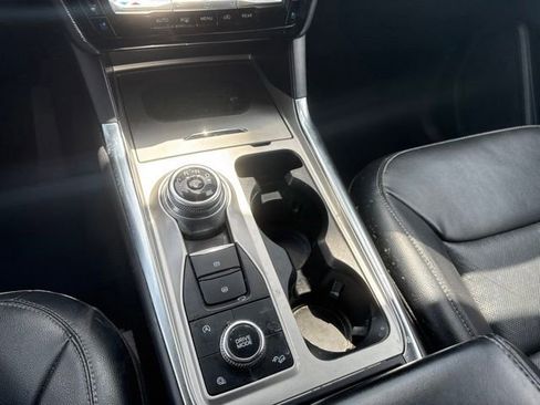 Used 2021 Ford Explorer Limited AWD/4WD image 20