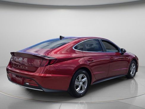 Certified 2023 Hyundai Sonata SE w/ Preferred Accessory Package FWD image 7