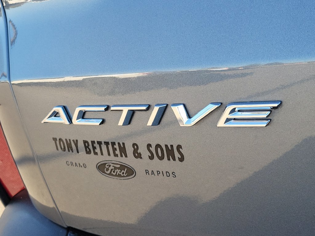 Used 2023 Ford Escape Active AWD/4WD image 7