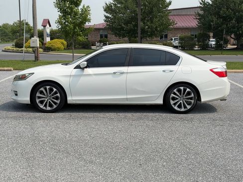 Used 2014 Honda Accord Sport image 4