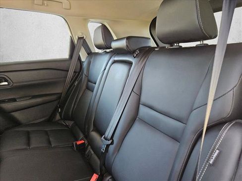 Used 2024 Nissan Rogue SL FWD image 16