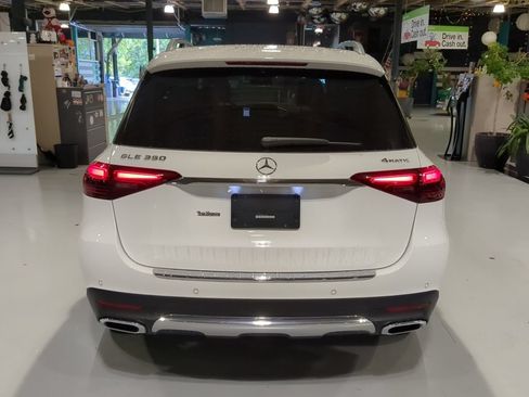 Used 2024 Mercedes-Benz GLE 350 4MATIC image 9