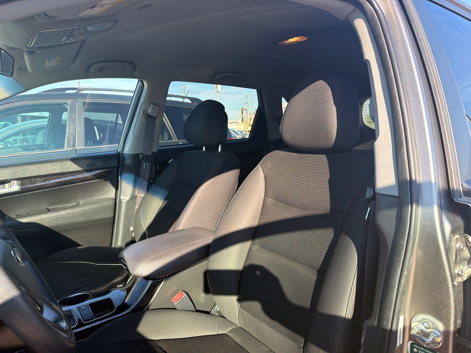 Used 2015 Kia Sorento LX FWD image 12