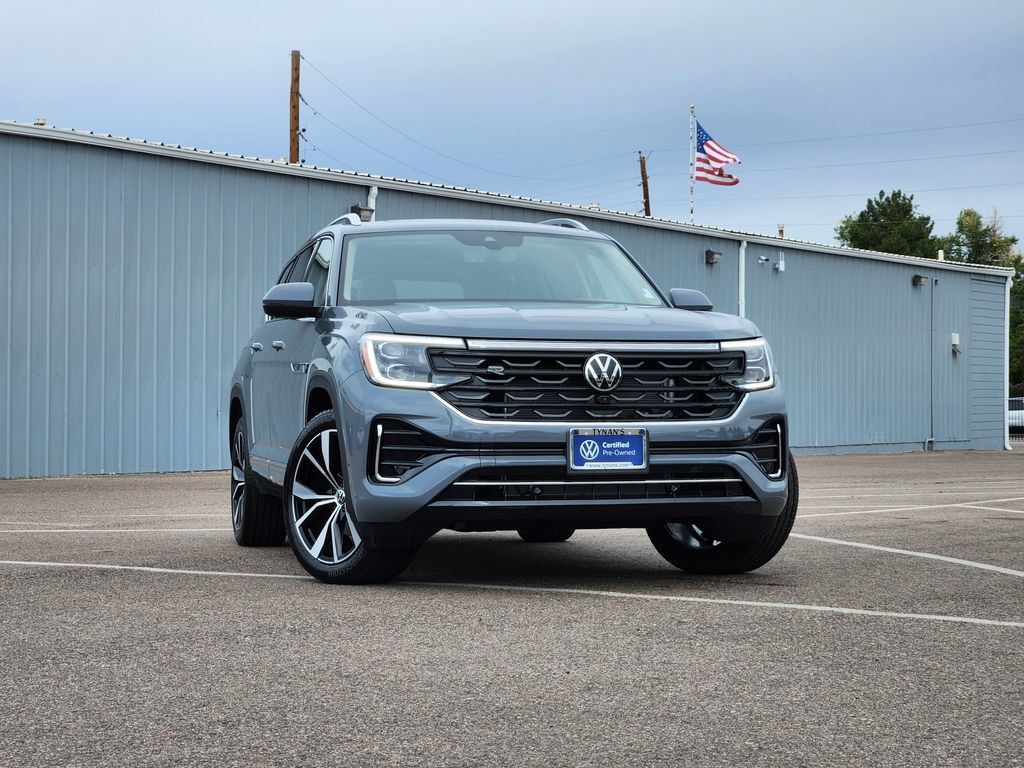 Certified 2026 Volkswagen Atlas SEL Premium R-Line AWD/4WD image 2