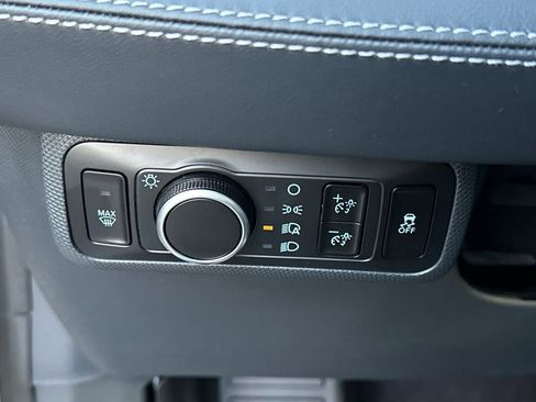 New 2025 Ford Mustang Mach-E Premium image 23