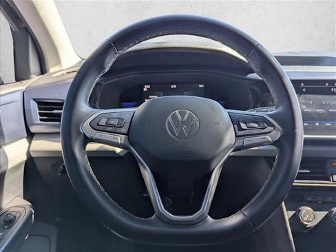 Used 2022 Volkswagen Taos SE FWD image 15