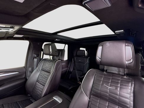 Used 2025 Cadillac Escalade V w/ LPO, Floor Liner Package AWD/4WD image 25