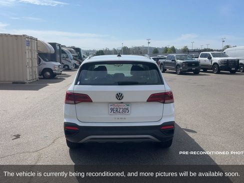 Used 2023 Volkswagen Taos S FWD image 7