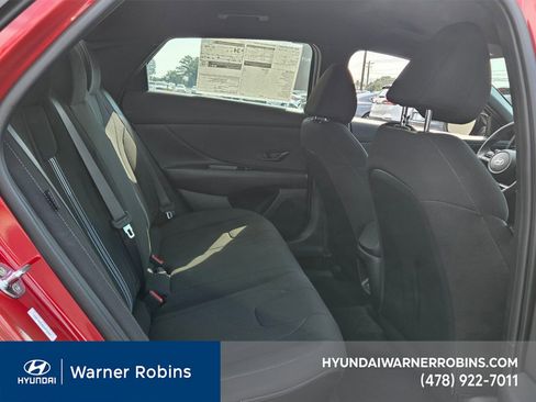 New 2025 Hyundai Elantra Sport image 13