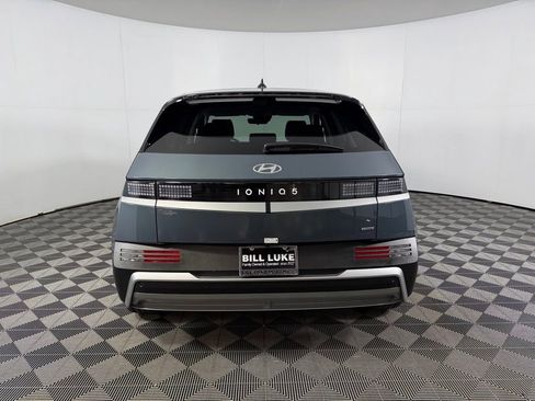 Used 2026 Hyundai Ioniq 5 SE image 8