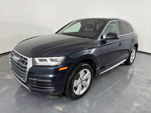 Used 2018 Audi Q5 2.0T Premium Plus w/ Premium Plus Package AWD/4WD image 9