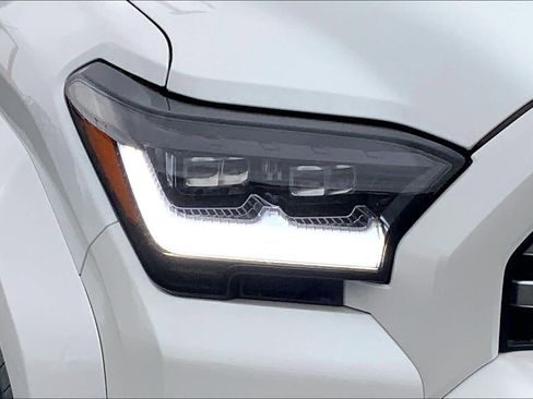 Used 2026 Toyota 4Runner Limited AWD/4WD image 28