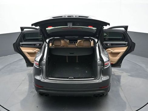 Certified 2021 Porsche Cayenne S image 27