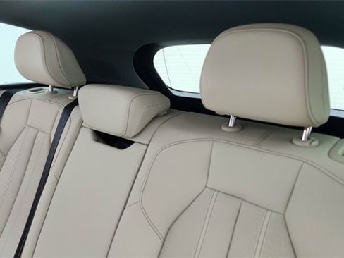 Used 2025 Audi Q6 e-tron Premium Plus w/ Premium Plus image 29