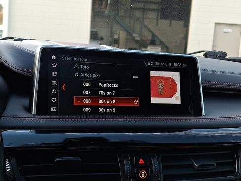 Used 2018 BMW X6 M image 18