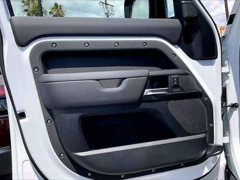 New 2026 Land Rover Defender 110 S AWD/4WD image 12