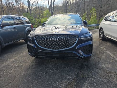 Used 2023 Genesis GV70 2.5T w/ Sport Prestige Package AWD/4WD image 2