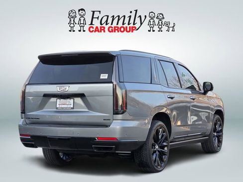 Used 2026 Cadillac Escalade Platinum Sport w/ LPO, ONYX Package AWD/4WD image 4