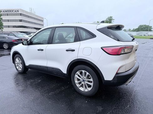 Used 2020 Ford Escape S image 3