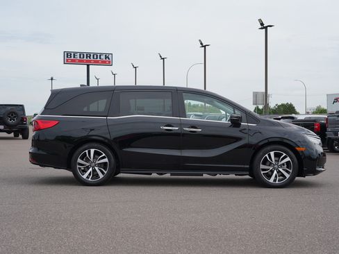 Used 2022 Honda Odyssey EX-L image 2