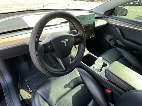 Used 2022 Tesla Model 3 image 25
