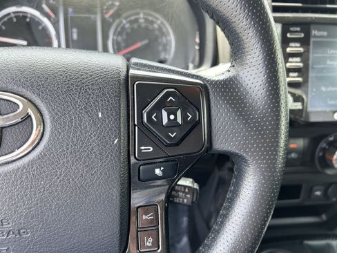 Used 2024 Toyota 4Runner TRD Off-Road AWD/4WD image 34