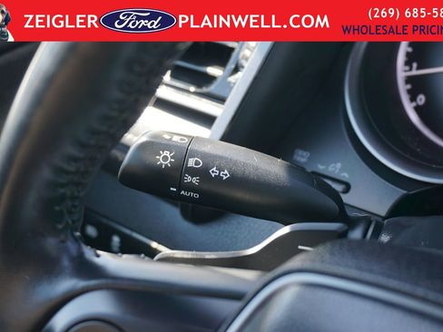 Used 2024 Toyota Camry SE image 24