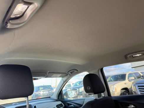 Used 2021 Chevrolet Equinox LT image 17