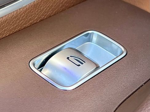 Certified 2024 Mercedes-Benz GLS 450 4MATIC image 40