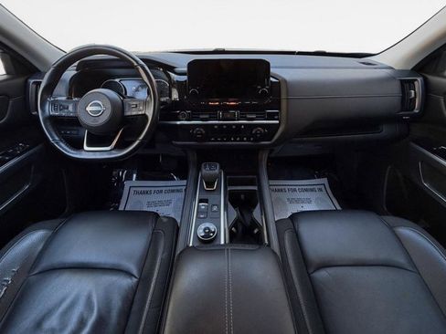 Used 2022 Nissan Pathfinder SL w/ Lighting Package (N92) image 16