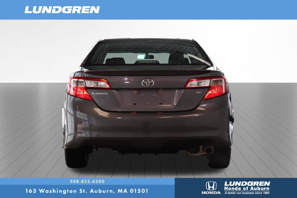 Used 2014 Toyota Camry SE FWD image 3