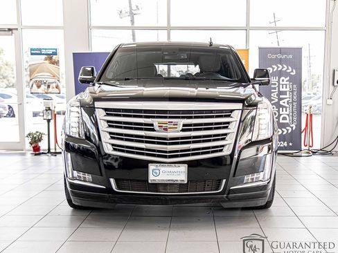Used 2016 Cadillac Escalade Platinum AWD/4WD image 2