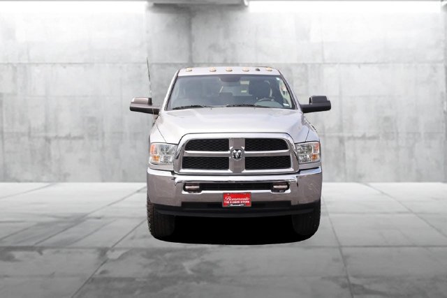 Used 2016 RAM 2500 Tradesman w/ Chrome Appearance Group AWD/4WD image 4