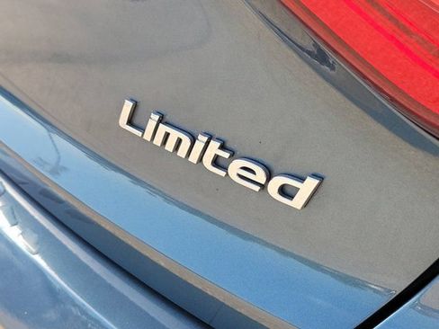 Used 2016 Hyundai Sonata Limited w/ Option Group 05 FWD image 7