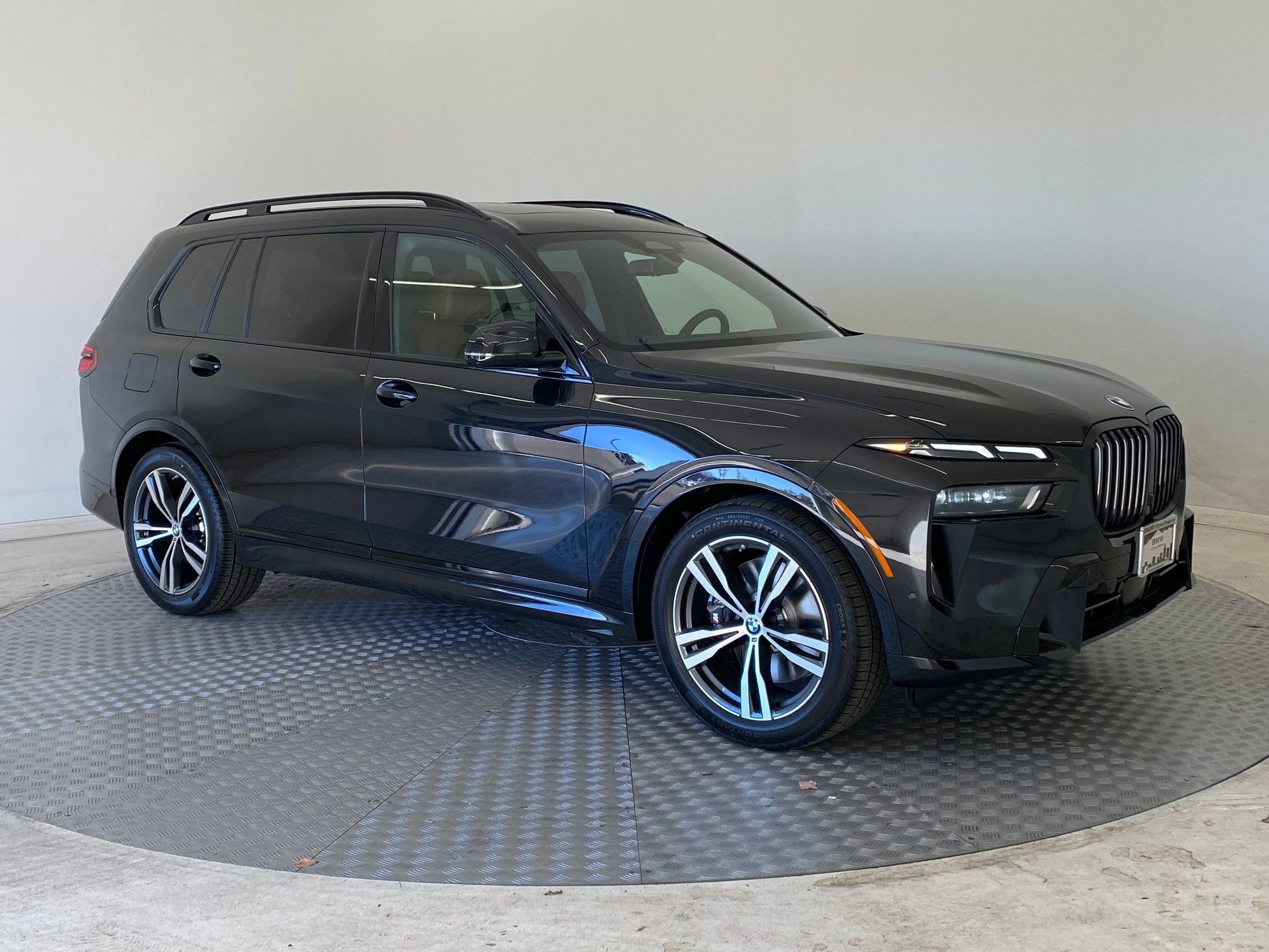 Used 2026 BMW X7 xDrive40i w/ M Sport Package AWD/4WD image 7