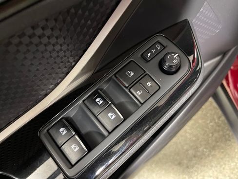 Certified 2019 Toyota C-HR XLE FWD image 16