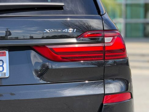 Certified 2022 BMW X7 xDrive40i w/ M Sport Package image 16