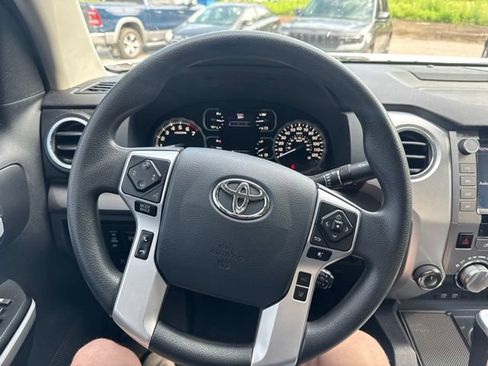 Used 2020 Toyota Tundra SR5 w/ SR5 Upgrade Package AWD/4WD image 15