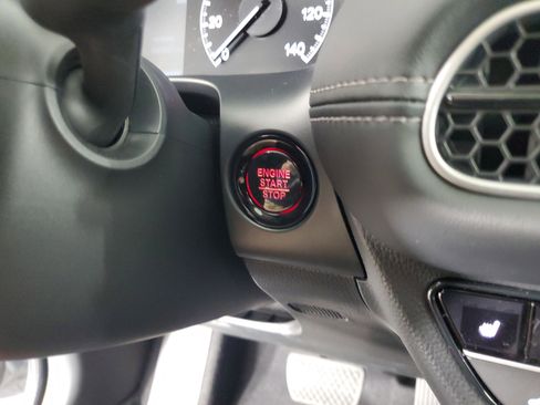 New 2026 Honda HR-V EX-L image 23