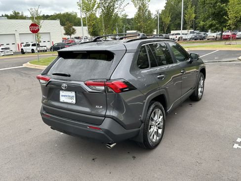 Used 2025 Toyota RAV4 XLE Premium FWD image 10