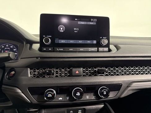 Used 2023 Honda Accord LX image 23