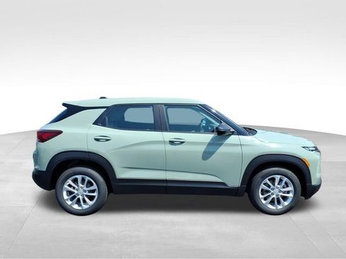 New 2026 Chevrolet TrailBlazer LS FWD image 2