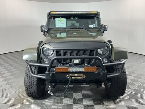 Used 2015 Jeep Wrangler Unlimited Rubicon w/ Katzkin Premium Leather Group AWD/4WD image 2