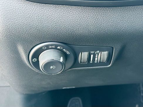 New 2026 Jeep Compass Latitude AWD/4WD image 15