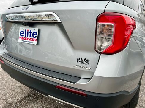 Used 2022 Ford Explorer XLT w/ Equipment Group 202A image 13