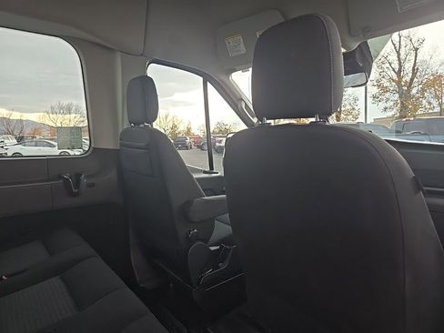 Used 2022 Ford Transit 350 XLT image 27