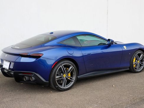 Certified 2022 Ferrari Roma image 3