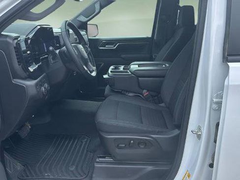 Used 2025 Chevrolet Silverado 1500 LT w/ Safety Package AWD/4WD image 10