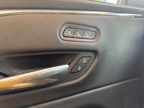 Used 2021 Cadillac Escalade Sport image 14